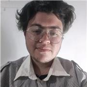 Fui 8 años a una academia de ingles en la cual aprendí mucho de pedagogía y tengo el First Certificate de Cambridge